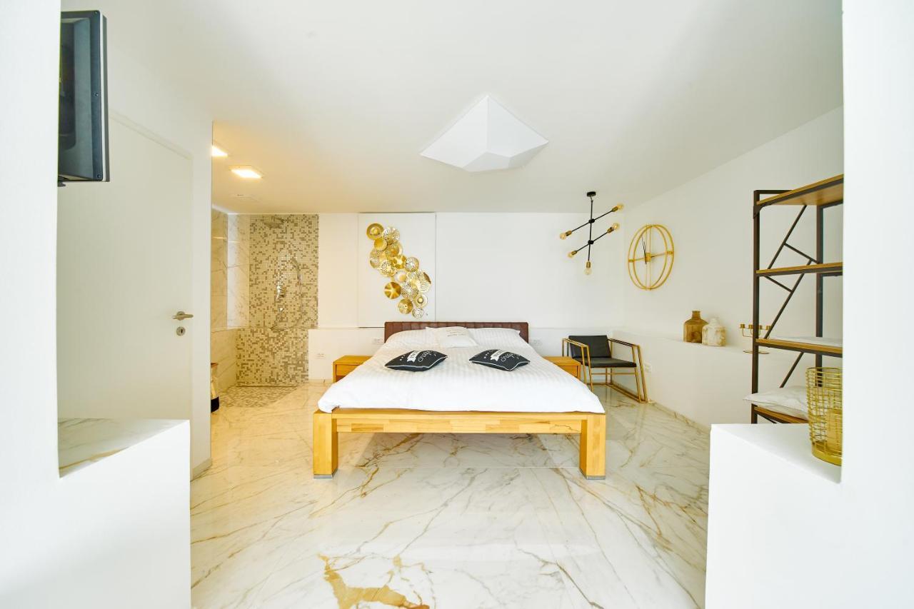 Gallery Luxury Suites & Rooms Сплит Экстерьер фото