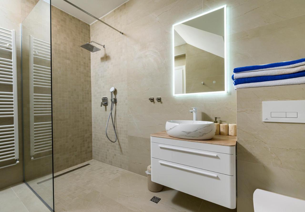 Gallery Luxury Suites & Rooms Сплит Экстерьер фото